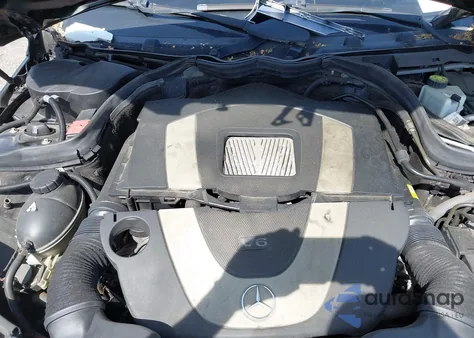 2010 Mercedes-Benz C 300 Luxury 4Matic/Sport 4Matic z USA, uszkodzony, nr VIN WDDGF8BB6AR105574